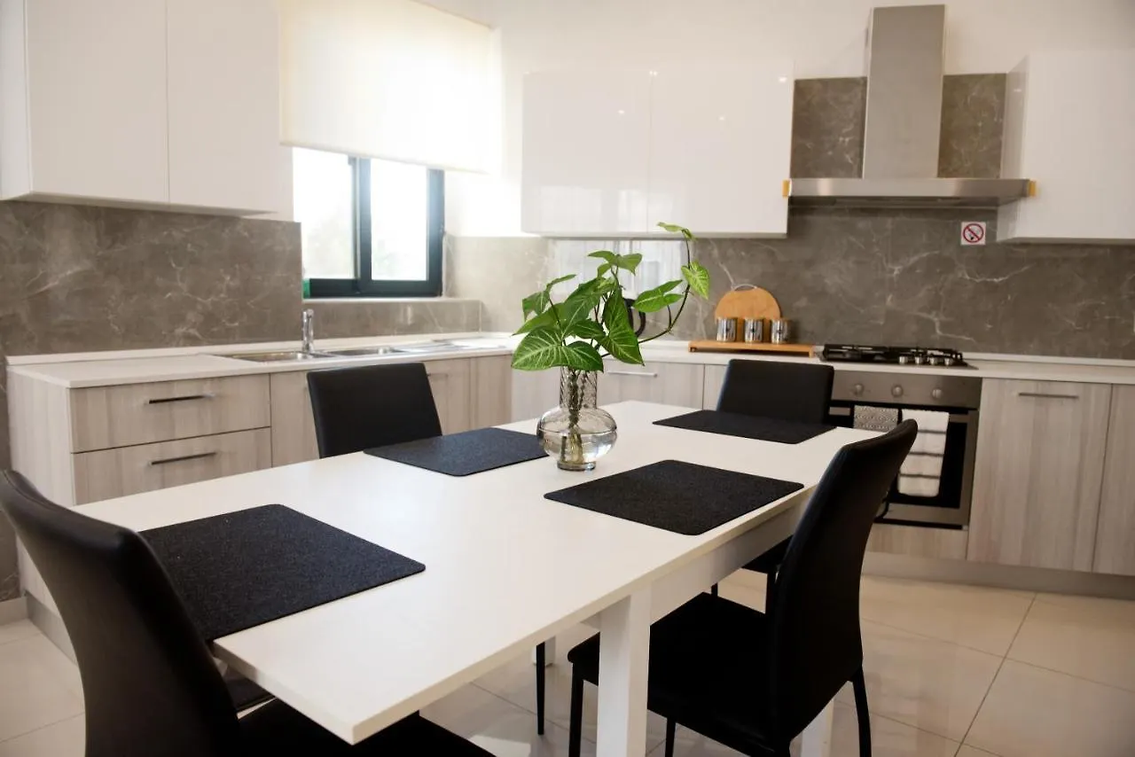Modern 3Br Apartment With Balcony - Close To Limestone Heritage Park Siggiewi