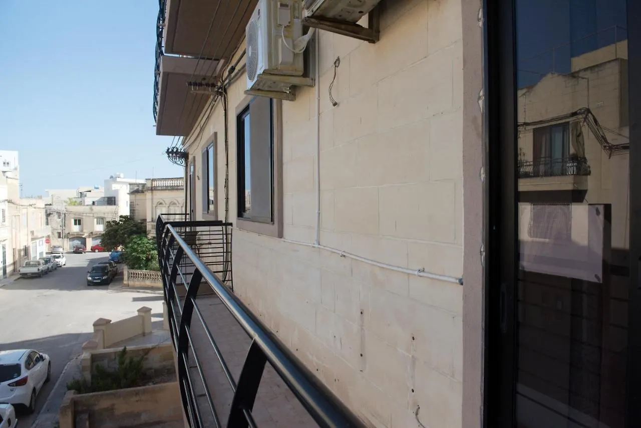 Modern 3Br Apartment With Balcony - Close To Limestone Heritage Park Siggiewi 0*,