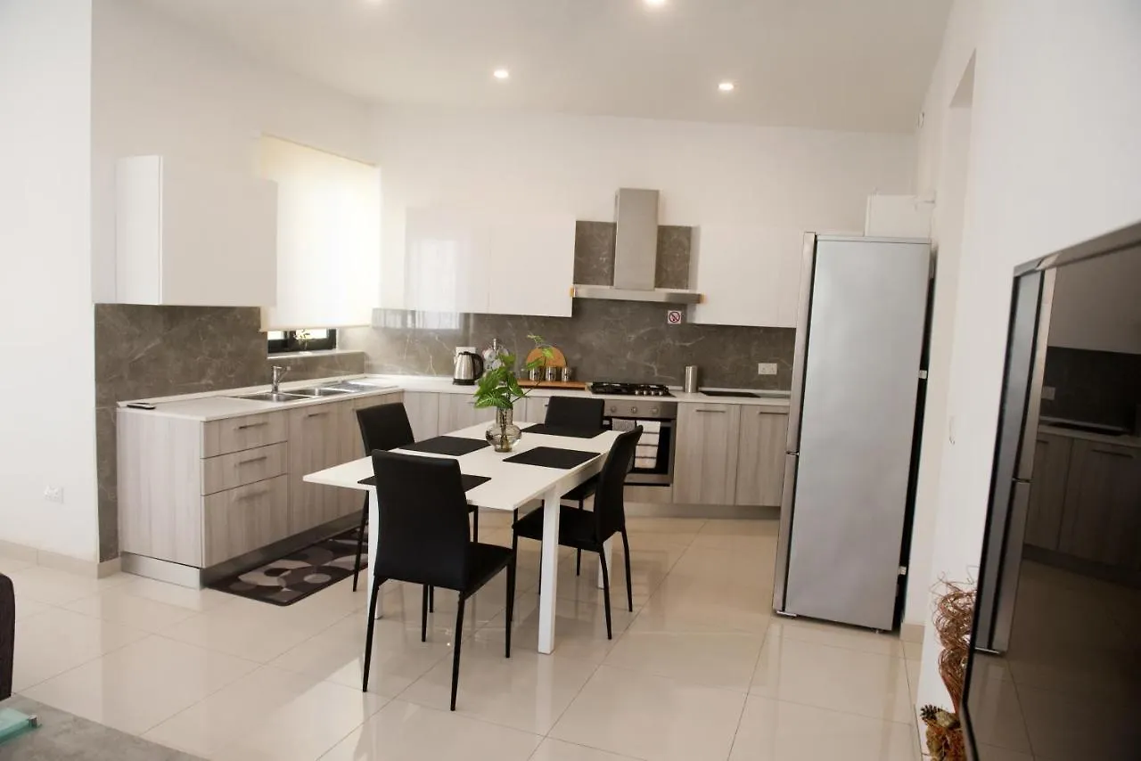 Modern 3Br Apartment With Balcony - Close To Limestone Heritage Park Siggiewi Malta