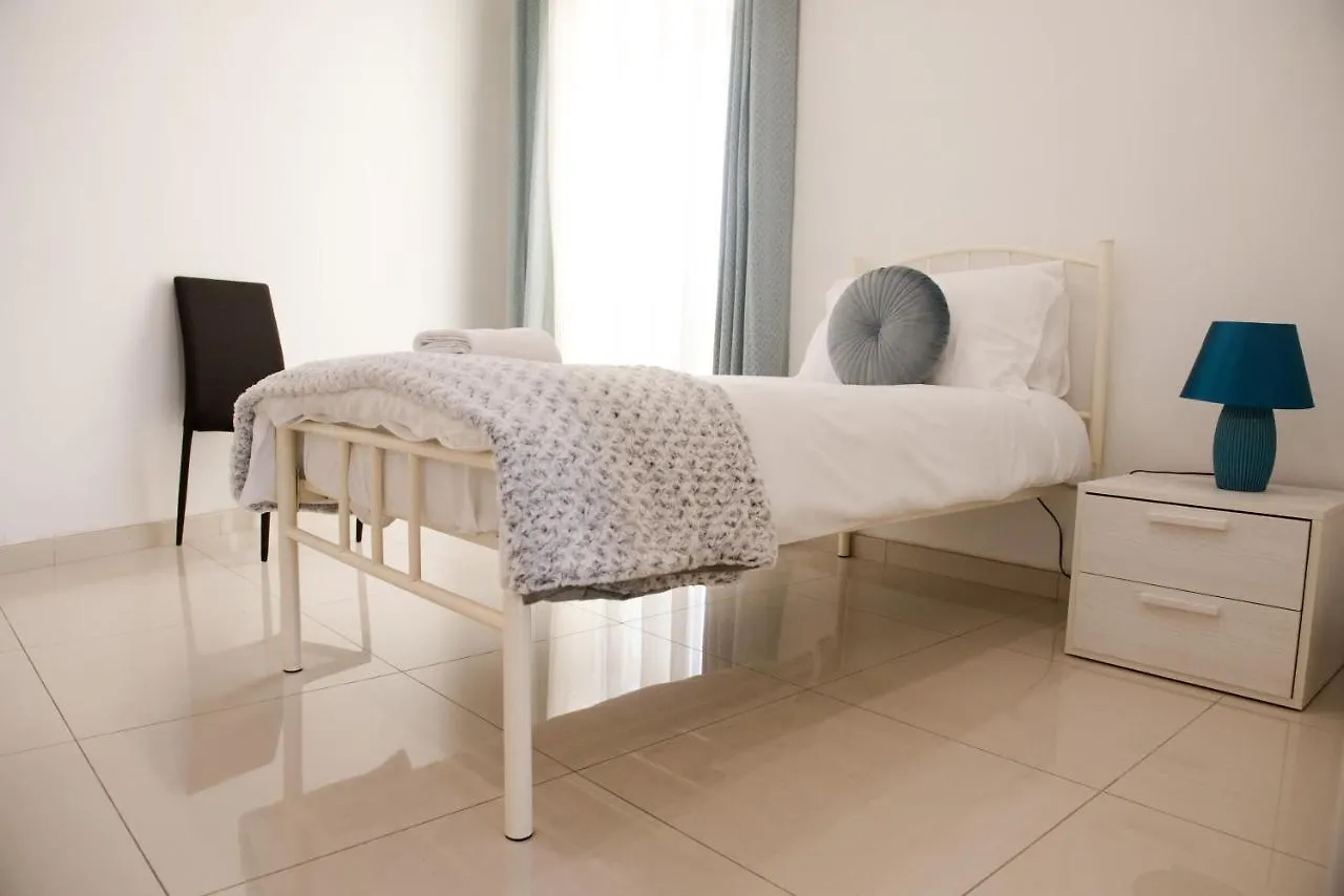 Modern 3Br Apartment With Balcony - Close To Limestone Heritage Park Siggiewi