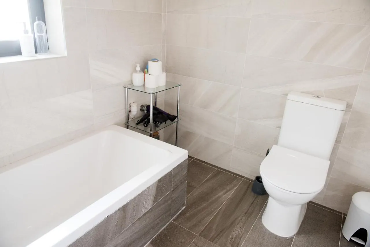Modern 3Br Apartment With Balcony - Close To Limestone Heritage Park Siggiewi