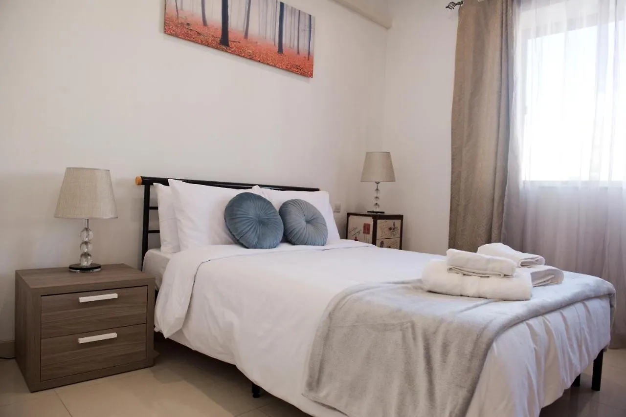 Modern 3Br Apartment With Balcony - Close To Limestone Heritage Park Siggiewi 0*,